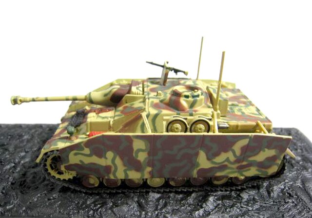 Rare 1 / 72 German assault tank No. 4 Hg 1944 Alloy finished product model