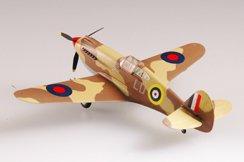 Trumpet 1:72 37208 model of RAF P-40B/C Tomahawk fighter Trumpet 1:72 37208 model of RAF P-40B/C Tomahawk fighter