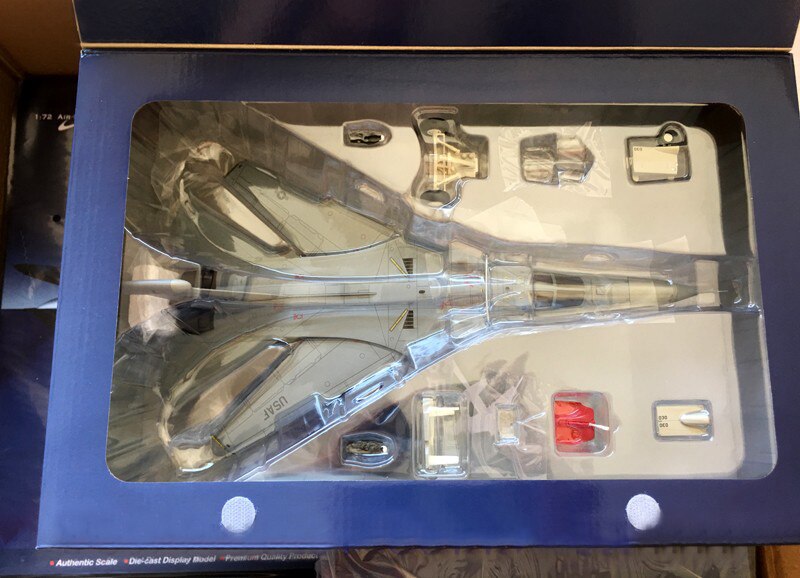 Fine 1 / 72 ha3022 USAF ef-111a EW aircraft Desert Storm operation Finished product collection model Fine 1 / 72 ha3022 USAF ef-111a EW aircraft Desert Storm operation Finished product collection model