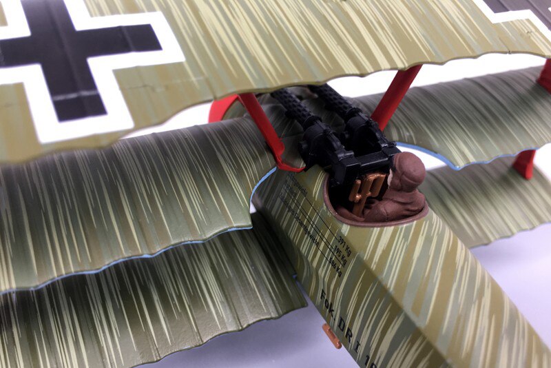 fine 1/48 World War I German dr.1 three wing fighter Red Baron A38310 Alloy collection model