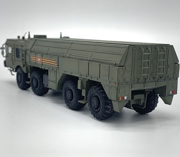 1 / 72 Russian Iskander missile launcher Parade camouflage Finished product collection model
