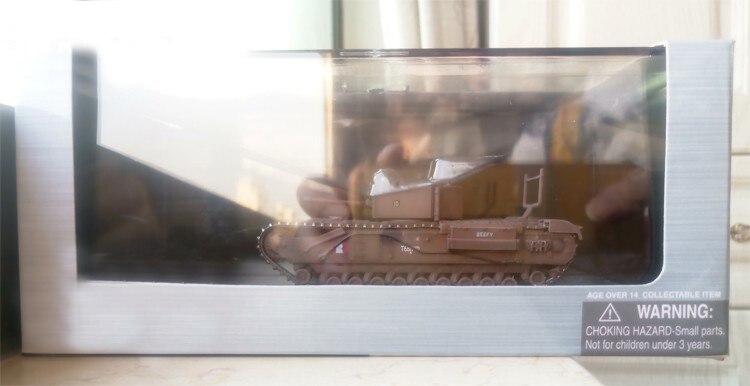 Out of print 60419 1 / 72 Churchill mk.iii, tank model Dieppe, northern France 1942 Collection model