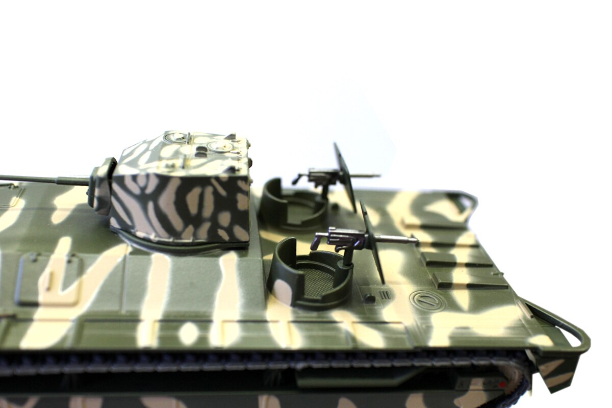 Rare 1 / 43 LVT (a) - 1 Peleliu 1944 World War II Armored amphibious vehicle Alloy collection model