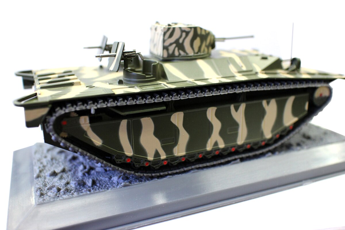 Rare 1 / 43 LVT (a) - 1 Peleliu 1944 World War II Armored amphibious vehicle Alloy collection model