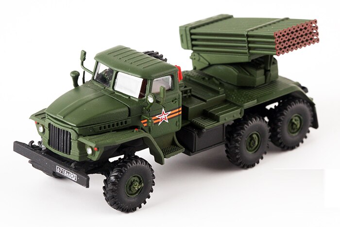 fine 1 / 72 Russian army bm21 rocket model 2015 St. Petersburg Victory Day parade Collection model fine 1 / 72 Russian army bm21 rocket model 2015 St. Petersburg Victory Day parade Collection model