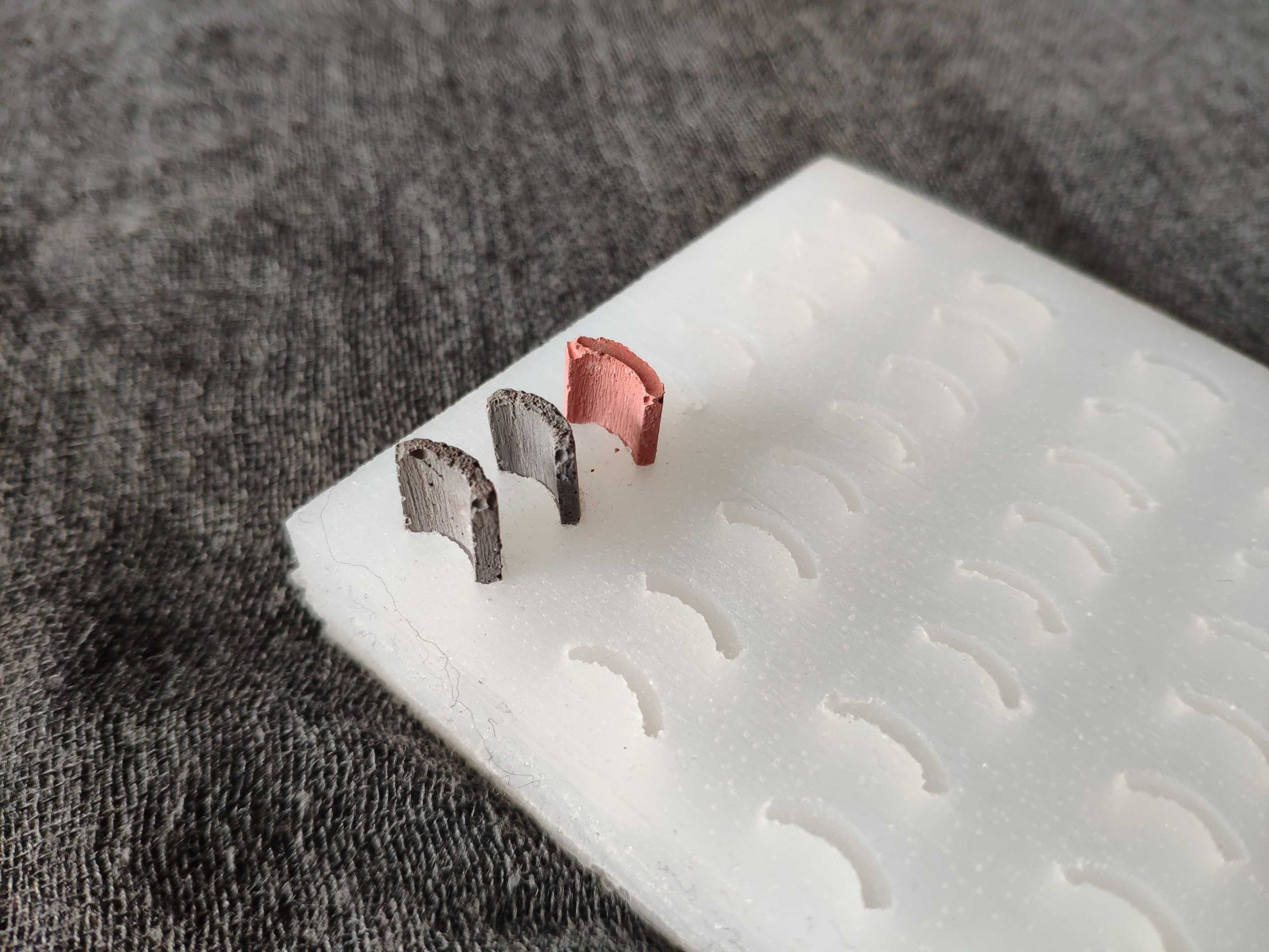 miniature Silica Gel Mould for Roof Tile Turning Mould Scenario Sand Table Diy Material House Roof mold Building Scene model