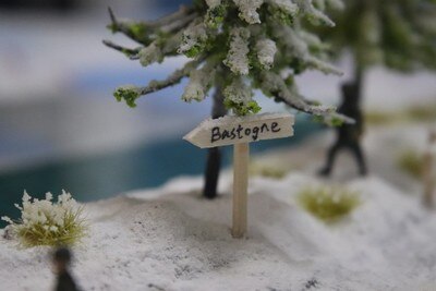 Simulation Model Tree Miniature pine vegetation Train railway Tree Model Military Scene DIY material tree 2pcs scenario model