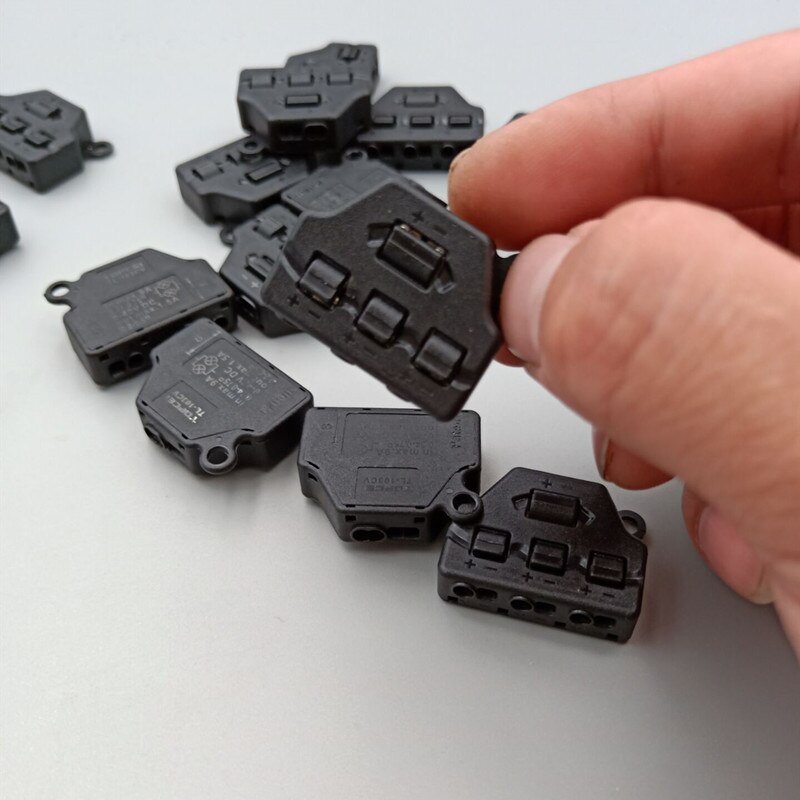 Sand table model LED lamp shunt junction box Port Sharer Parallel device Scene lighting system 4pcs