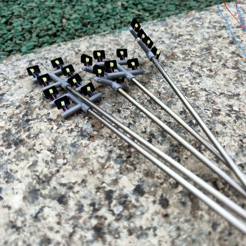 Miniature model Simulated Elevated Lighthouse 1:87/1:100 Basketball Court Sand Table Train Model Accessories 2pcs