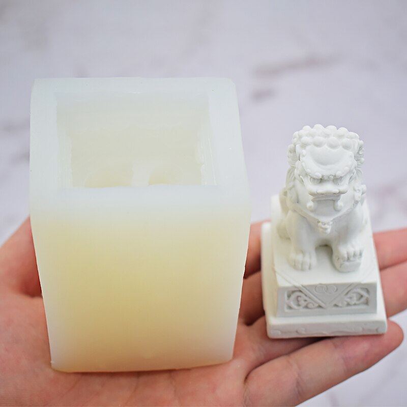 Miniature model Chinese Lion Stereoscopic Lion Sculpture Creative Silica Gel Mould Sand Table Scene Material Tool Miniature model Chinese Lion Stereoscopic Lion Sculpture Creative Silica Gel Mould Sand Table Scene Material Tool