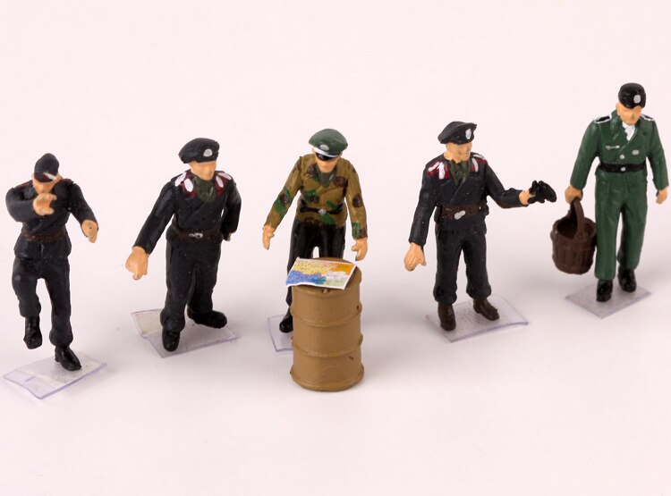 1/72 P0411 German Soldier It can cooperate with V2 rocket climbing ladder or Tiger tank. 1/72 P0411 German Soldier It can cooperate with V2 rocket climbing ladder or Tiger tank.