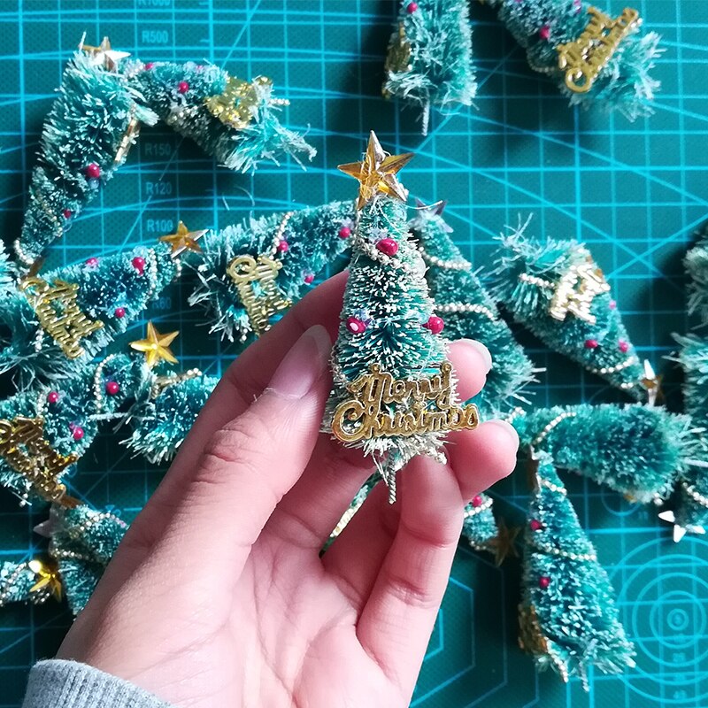 Miniaturization model Christmas tree model Landscape materials of railway scene in sand table Miniaturization model Christmas tree model Landscape materials of railway scene in sand table