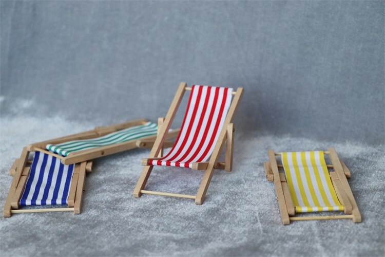 Miniature model 1:12 Folding beach chair stripe lounge chair Building sand table model materials Miniature model 1:12 Folding beach chair stripe lounge chair Building sand table model materials