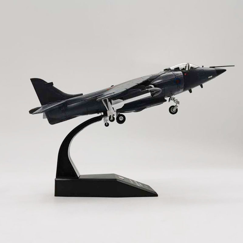 Air model Airbus 1/72 scale simulation UK UK 1982 BAE Sea Har FRS MK I aircraft military fighter aircraft model display gift