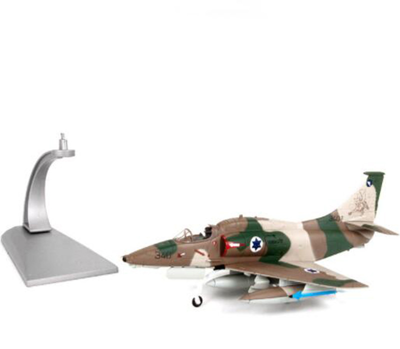 1/72 scale U.S. American Navy Army A-4 Skyhawk metal Fighter aircraft Diecast airplane model children toys for show Collection 1/72 scale U.S. American Navy Army A-4 Skyhawk metal Fighter aircraft Diecast airplane model children toys for show Collection