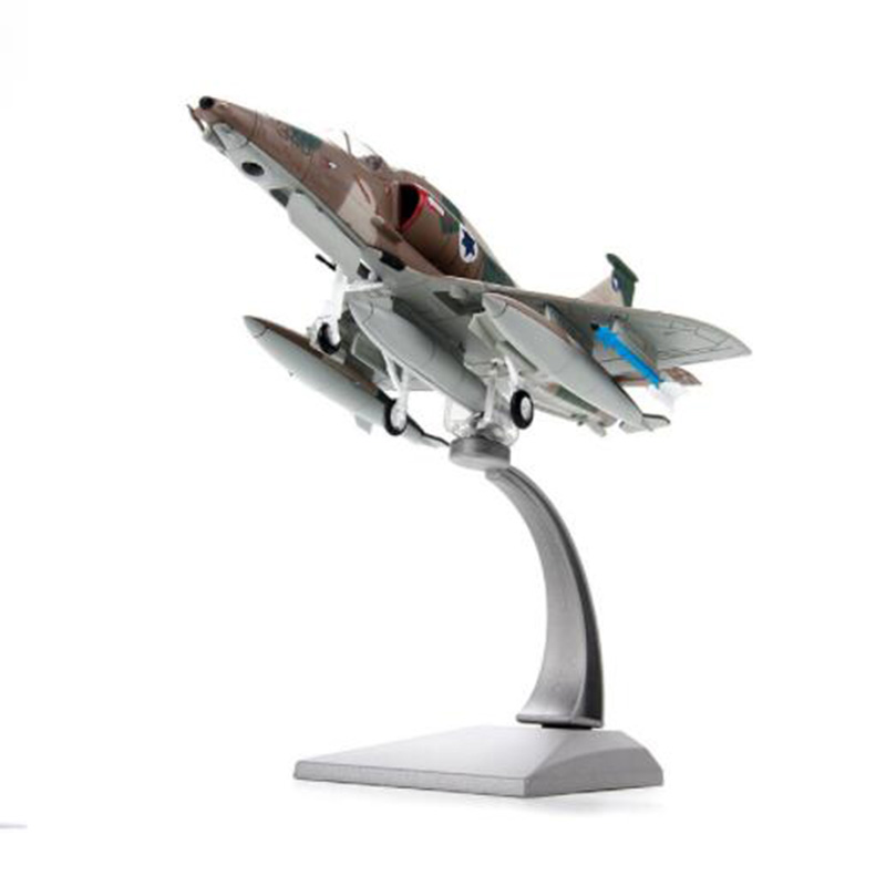1/72 scale U.S. American Navy Army A-4 Skyhawk metal Fighter aircraft Diecast airplane model children toys for show Collection 1/72 scale U.S. American Navy Army A-4 Skyhawk metal Fighter aircraft Diecast airplane model children toys for show Collection
