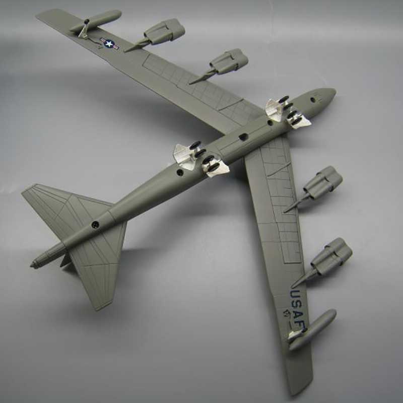 1/200 Scale US B 52 Bomber Aircraft With base Diecast Metal Military Plane Model Toy Displays Collections