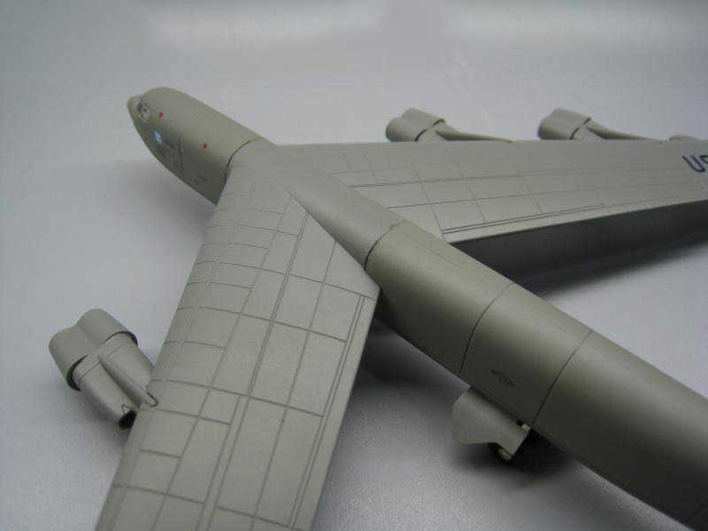 1/200 Scale US B 52 Bomber Aircraft With base Diecast Metal Military Plane Model Toy Displays Collections