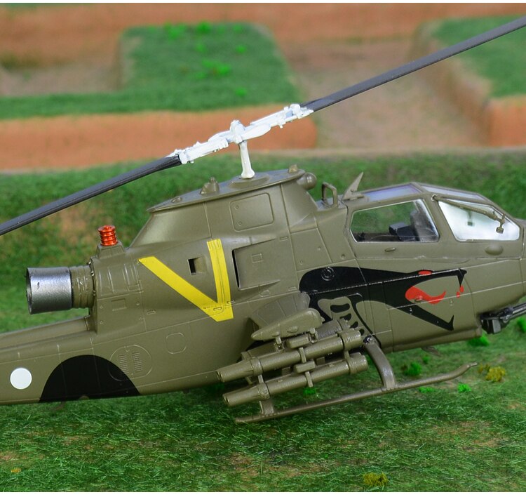 1/72 Scale Israel AH-1S Cobra Helicopter Fighter Model Aircraft Airplane Toys Adult Kids Children plane Gifts for Display Show 1/72 Scale Israel AH-1S Cobra Helicopter Fighter Model Aircraft Airplane Toys Adult Kids Children plane Gifts for Display Show