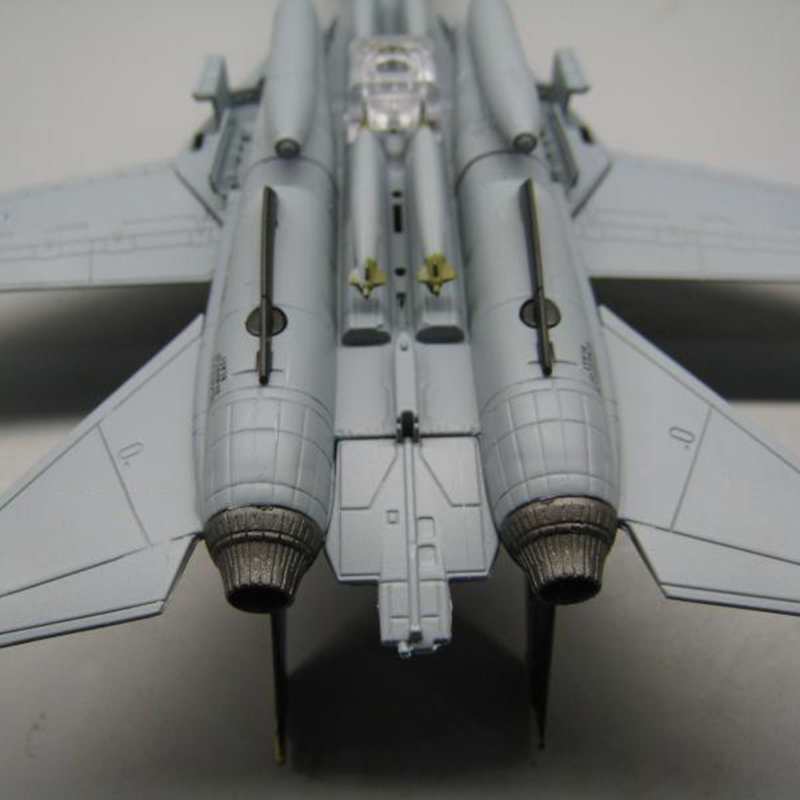 USA 1/100 Military reconnaissance aircraft Model Toys Tomcat F-14A/B AJ200 VF-84 Fighter Navy Army Air Force Diecast Metal Plane USA 1/100 Military reconnaissance aircraft Model Toys Tomcat F-14A/B AJ200 VF-84 Fighter Navy Army Air Force Diecast Metal Plane