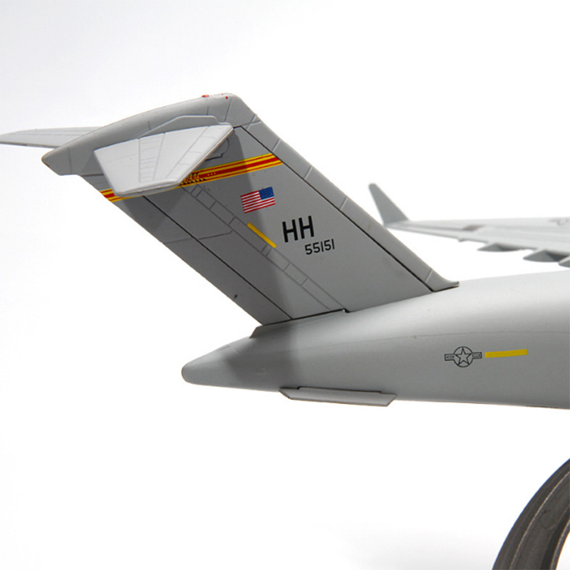 American 1/200 Scale Freight plane U.S. Navy Army C-17 Transport aircraft airplane fighter models adult toys for show collection American 1/200 Scale Freight plane U.S. Navy Army C-17 Transport aircraft airplane fighter models adult toys for show collection