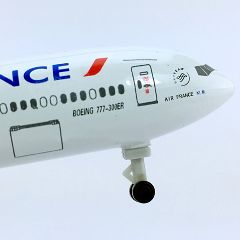 18CM simulation aircraft 1:400 Boeing B777-300 model AIRFRANCE AIRLINES alloy Aircraft W base static plastic plane collectible