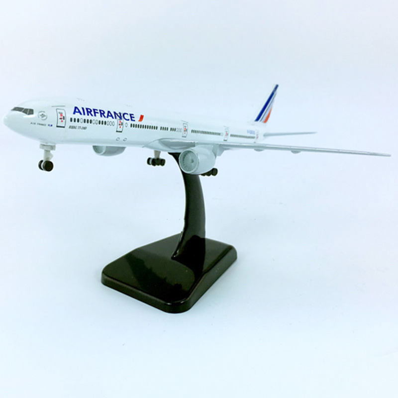 18CM simulation aircraft 1:400 Boeing B777-300 model AIRFRANCE AIRLINES alloy Aircraft W base static plastic plane collectible