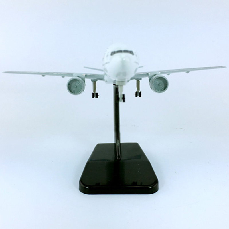 18CM simulation aircraft 1:400 Boeing B777-300 model AIRFRANCE AIRLINES alloy Aircraft W base static plastic plane collectible