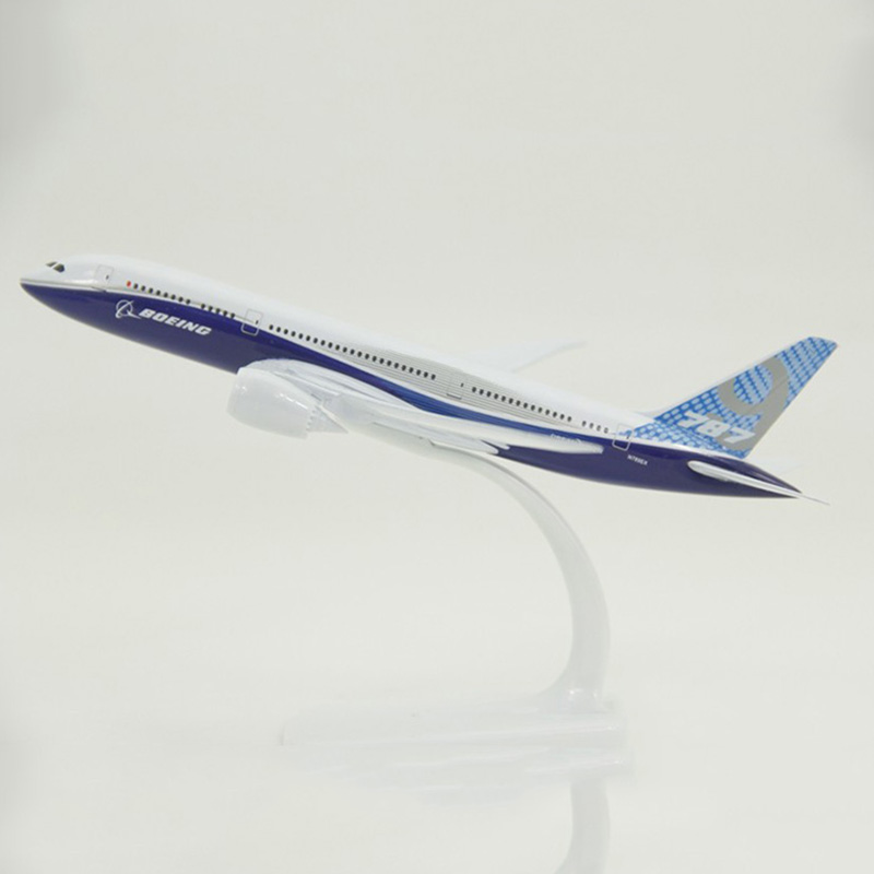 18CM 1/300 Scale Boeing B-787 airline alloy airplane Model with base Diecast aircraft collectible toy Plane kids collection