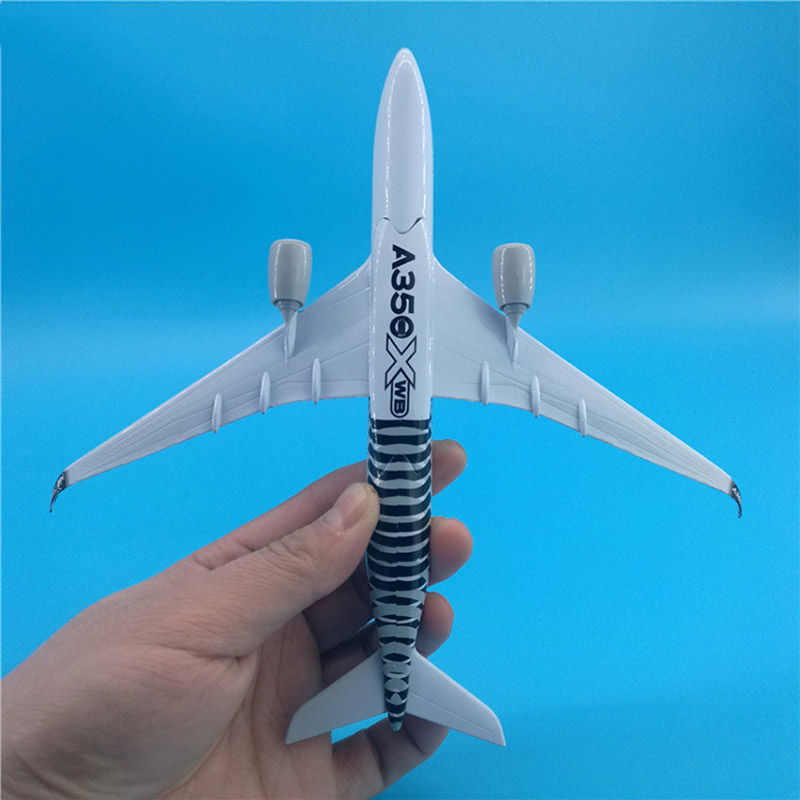 20CM Small Plane 1:300 Scale Airbus A350 XWB Airlines Aircraft Alloy Toy With base Diecast Children Toy Airplane For Collections