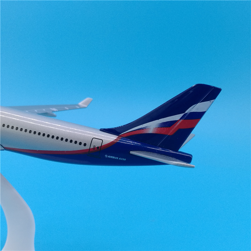 20CM 1:300 Areoflot Air RUSSIA Airplane A330 Model with Base Landing Gears Alloy Aircraft Plane Collectible Gifts Toy Model 20CM 1:300 Areoflot Air RUSSIA Airplane A330 Model with Base Landing Gears Alloy Aircraft Plane Collectible Gifts Toy Model