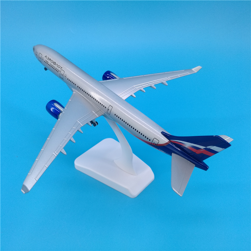 20CM 1:300 Areoflot Air RUSSIA Airplane A330 Model with Base Landing Gears Alloy Aircraft Plane Collectible Gifts Toy Model 20CM 1:300 Areoflot Air RUSSIA Airplane A330 Model with Base Landing Gears Alloy Aircraft Plane Collectible Gifts Toy Model