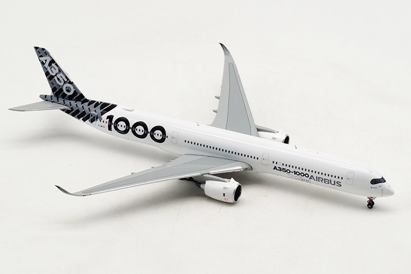 1: 400 scale 18.6CM simulation 350 A350-1000 Airbus passenger airplane landing gear alloy model toy collection display gift