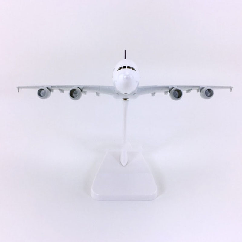 20CM 1:400 scale Airbus 380 A380 model THAI Thailand airplanes with base alloy aircraft airplane collectible display toy models 20CM 1:400 scale Airbus 380 A380 model THAI Thailand airplanes with base alloy aircraft airplane collectible display toy models