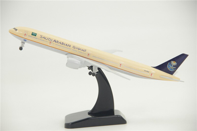 Boeing B777-300 model 19CM 1:400SAUDI ARABIAN AIRLINES with plastic base alloy aircraft plane display static model collectible Boeing B777-300 model 19CM 1:400SAUDI ARABIAN AIRLINES with plastic base alloy aircraft plane display static model collectible