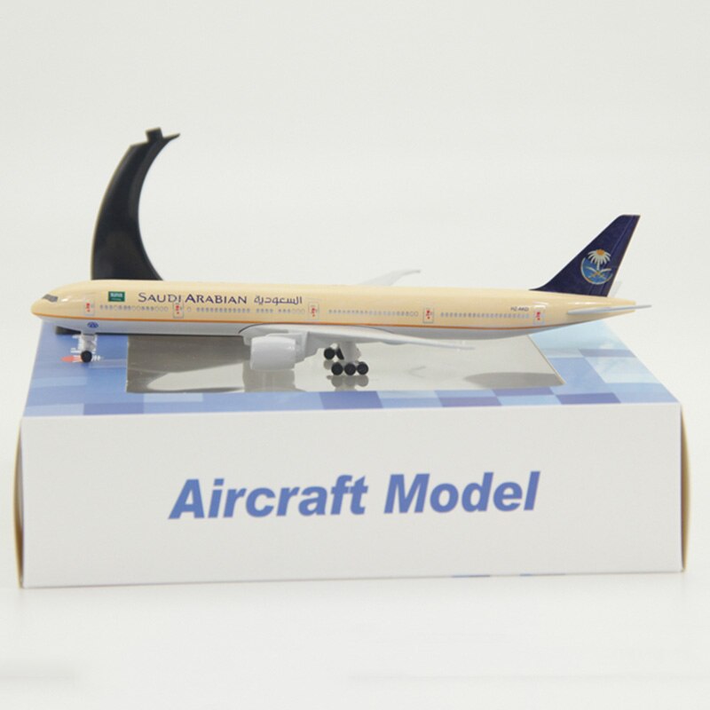 Boeing B777-300 model 19CM 1:400SAUDI ARABIAN AIRLINES with plastic base alloy aircraft plane display static model collectible Boeing B777-300 model 19CM 1:400SAUDI ARABIAN AIRLINES with plastic base alloy aircraft plane display static model collectible