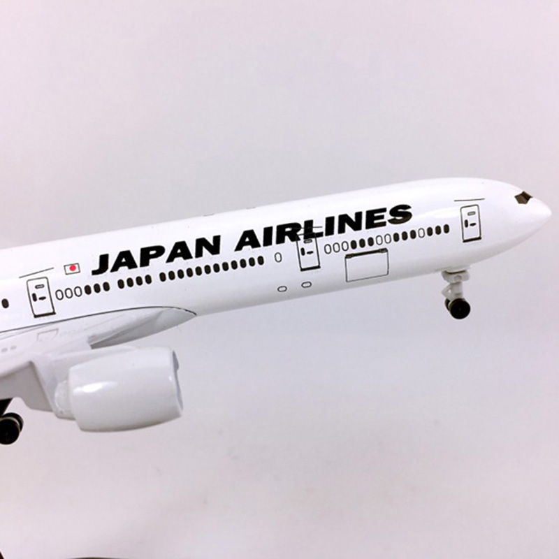 18cm alloy plane 1/400 Scale Boeing 777-300 Model big United airlines airplane With base diecast Toys aircraft kids collectible