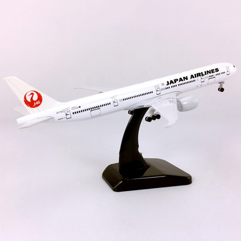 18cm alloy plane 1/400 Scale Boeing 777-300 Model big United airlines airplane With base diecast Toys aircraft kids collectible