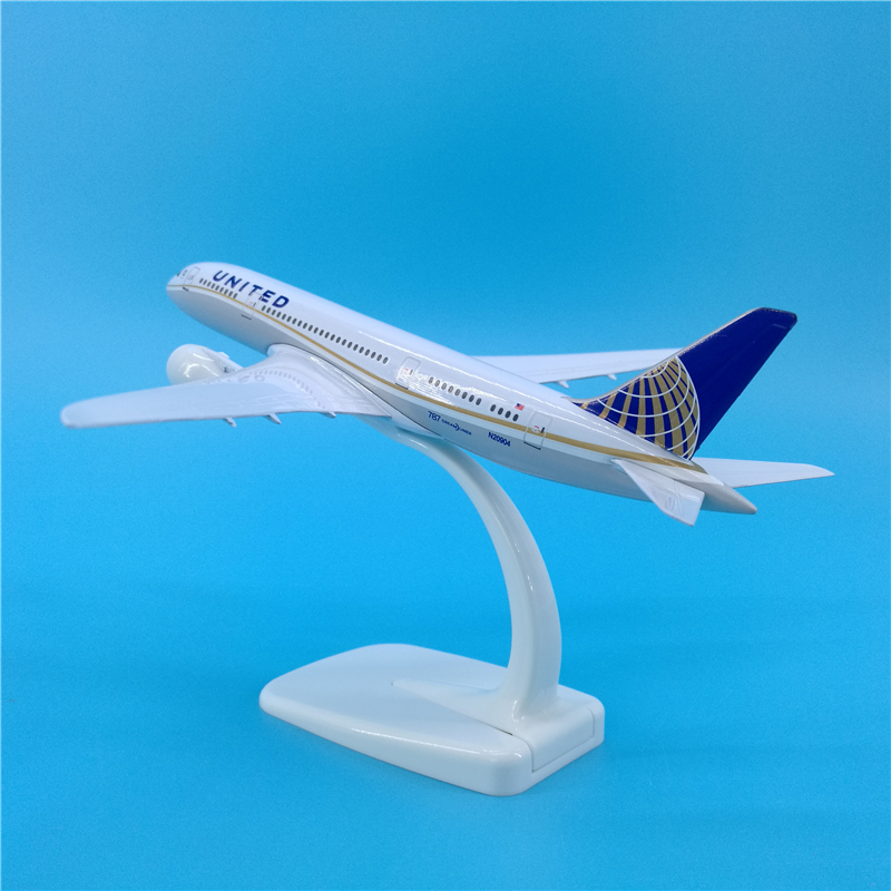 20cm Alloy Aircraft 1/400 Scale Boeing787 United airlines airplane model aircraft W base diecast plastic plane toy gifts for kid