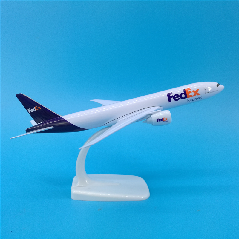 Standable aviation model 20 CM 1: 300 scale B777 FedEx cargo plane ...