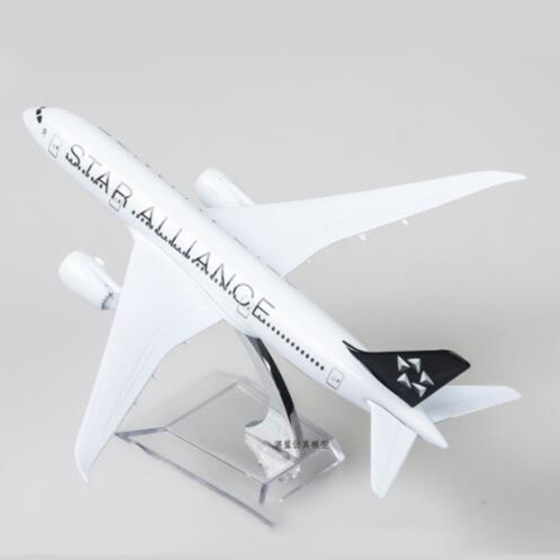 18CM Small Aircraft 1:300 Scale BoeingB-787 model STAR Airlliance airline alloy airplane Static W base Diecasting Plane Toy gift