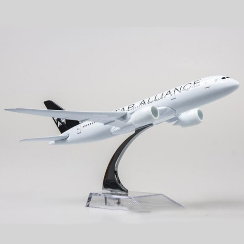 18CM Small Aircraft 1:300 Scale BoeingB-787 model STAR Airlliance airline alloy airplane Static W base Diecasting Plane Toy gift