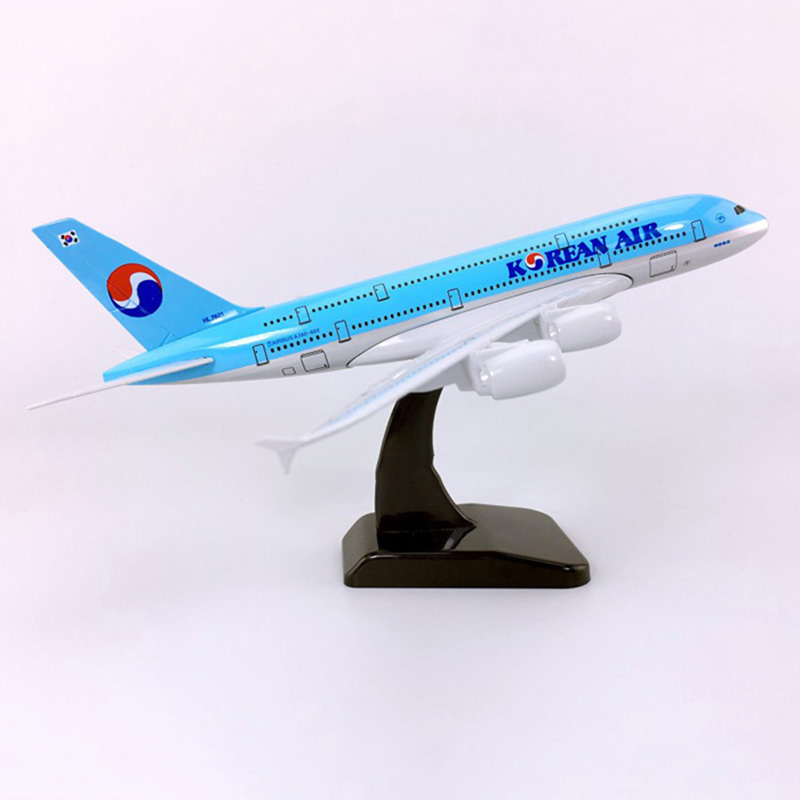 18CM 1:400 Scale Airbus A380 model Korean air airplane alloy Diecast static with base collectible display toy collection Gift