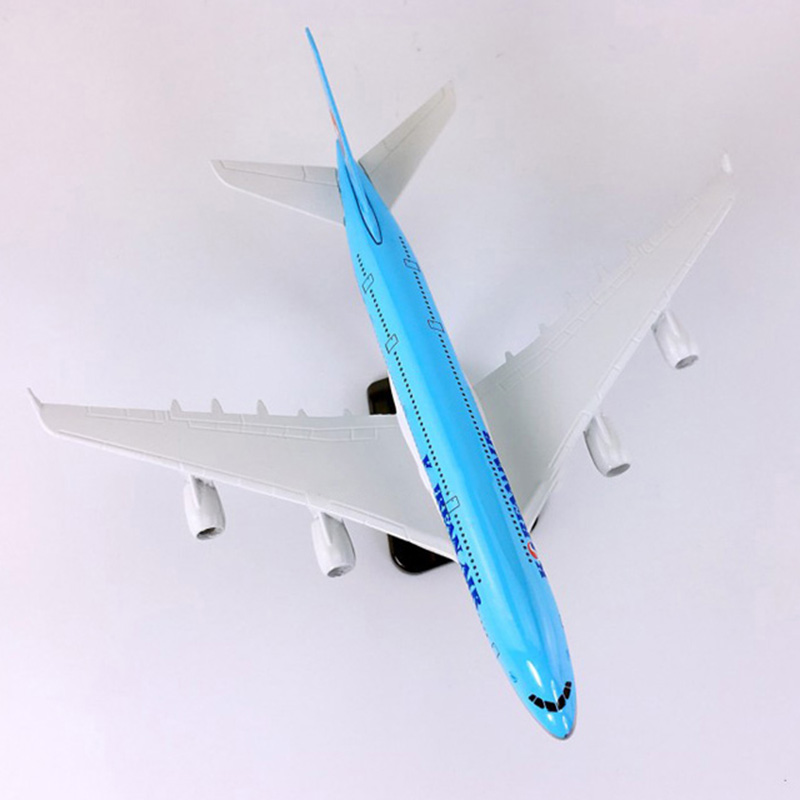 18CM 1:400 Scale Airbus A380 model Korean air airplane alloy Diecast static with base collectible display toy collection Gift