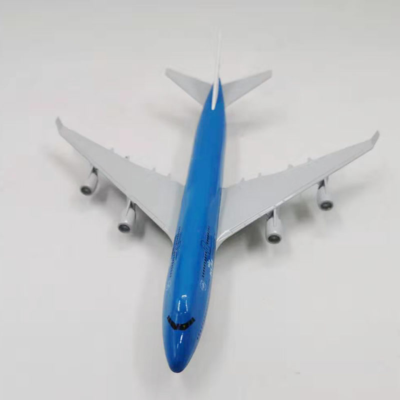 Standable aviation model 20CM Airbus Boeing B747 Royal Dutch Airlines aircraft airplane alloy model toy and landing gear series Standable aviation model 20CM Airbus Boeing B747 Royal Dutch Airlines aircraft airplane alloy model toy and landing gear series