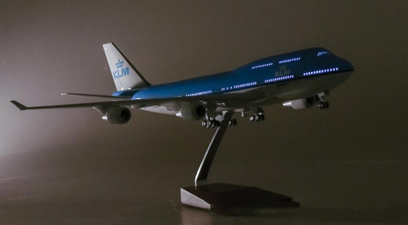 47CM 1/157 Simulation Alloy Boeing 747 B747 Airplane KLM Royal Dutch Airlines Model Toy W Light&Wheel Diecast Plane Collection 47CM 1/157 Simulation Alloy Boeing 747 B747 Airplane KLM Royal Dutch Airlines Model Toy W Light&Wheel Diecast Plane Collection