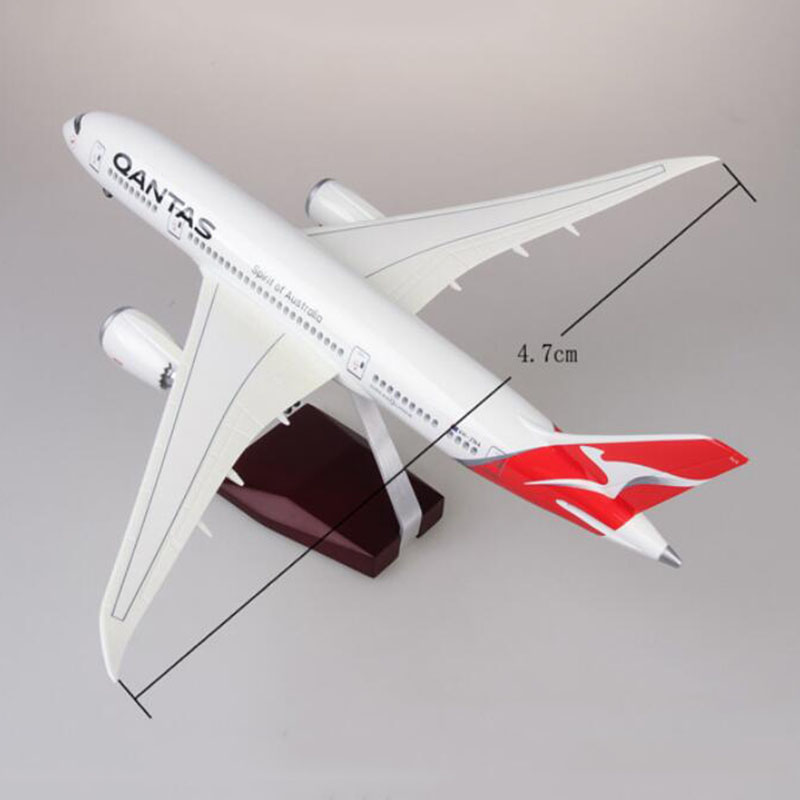 1/130 Scale 47cm Airplane Model Boeing B787 Dreamliner Aircraft QANTAS Airways Airlines W Wheeled Diecast Plastic Plane Toys 1/130 Scale 47cm Airplane Model Boeing B787 Dreamliner Aircraft QANTAS Airways Airlines W Wheeled Diecast Plastic Plane Toys