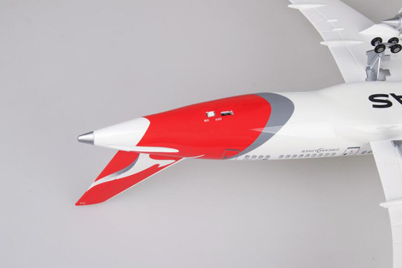 1/130 Scale 47cm Airplane Model Boeing B787 Dreamliner Aircraft QANTAS Airways Airlines W Wheeled Diecast Plastic Plane Toys 1/130 Scale 47cm Airplane Model Boeing B787 Dreamliner Aircraft QANTAS Airways Airlines W Wheeled Diecast Plastic Plane Toys