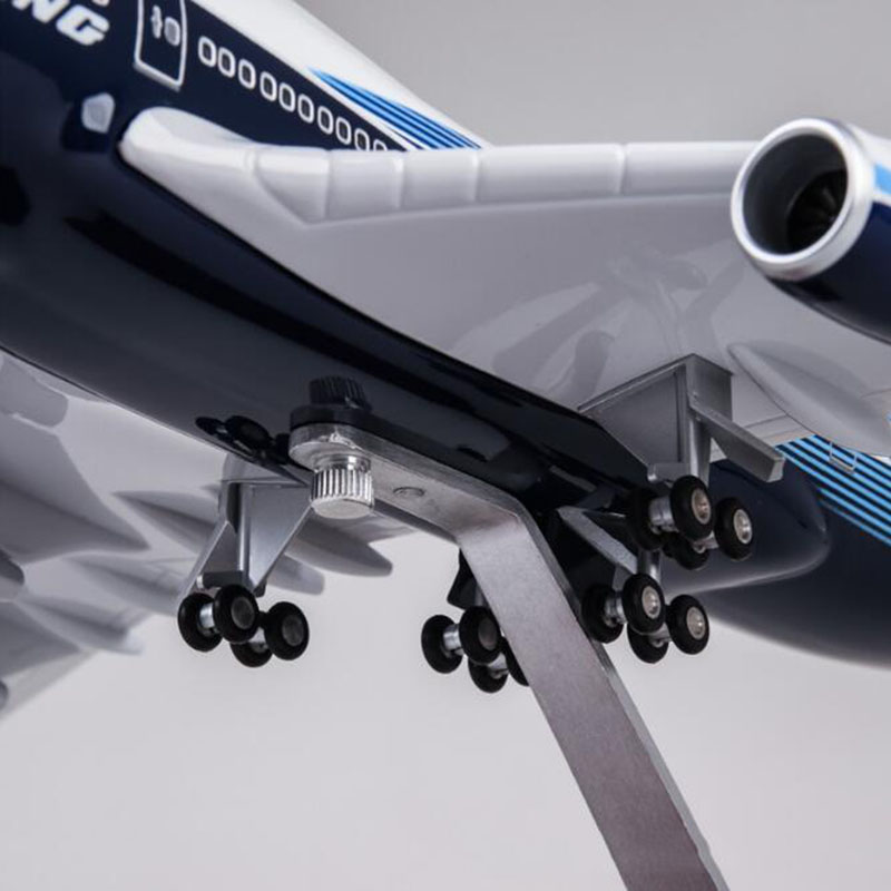 47CM Aircraft 1/150 Scale Air Boeing B747 Plane International Airline Model W Pedestal Light&Wheel Diecast Plastic Resin Plane