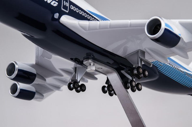 47CM Aircraft 1/150 Scale Air Boeing B747 Plane International Airline Model W Pedestal Light&Wheel Diecast Plastic Resin Plane